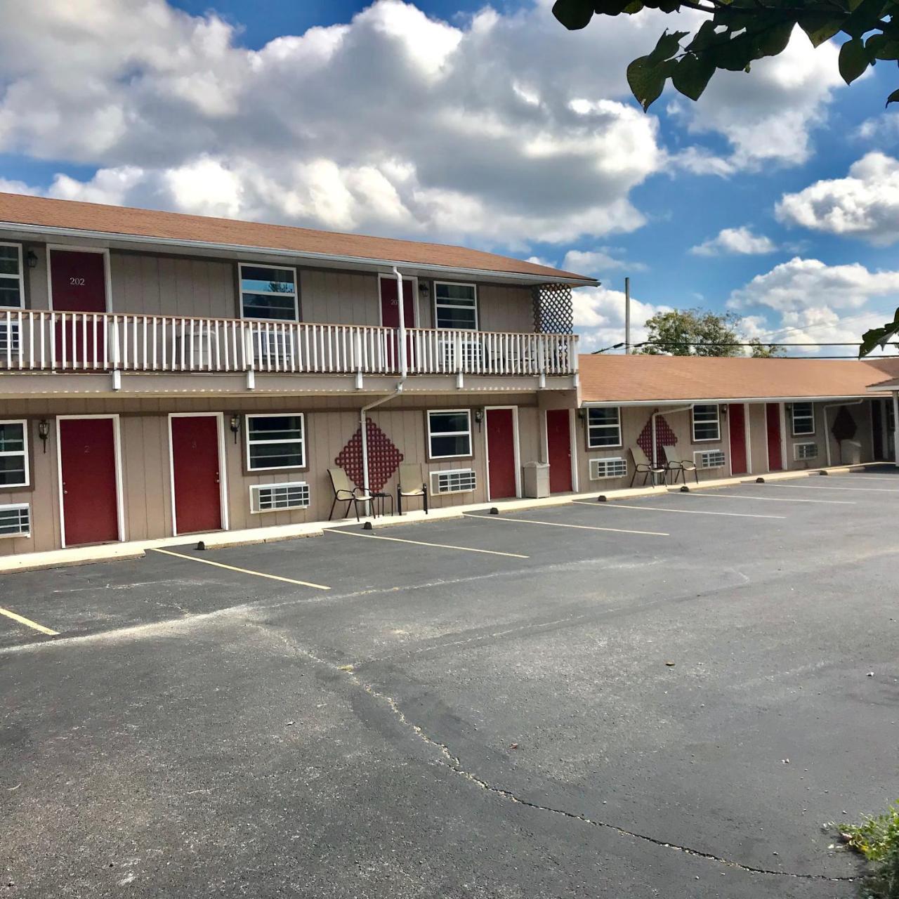 Hunter'S Friend Resort On Indian Point Exterior photo